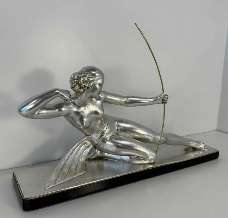 Pamono Salvatore Melani, Art Deco Diana the Huntress Sculpture, Silver Leaf Sculpture, 1930s> Art Deco
