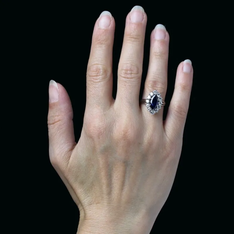 Pamono Sapphire and Diamonds Ring in 18 Karat White Gold, 1970s> Rings