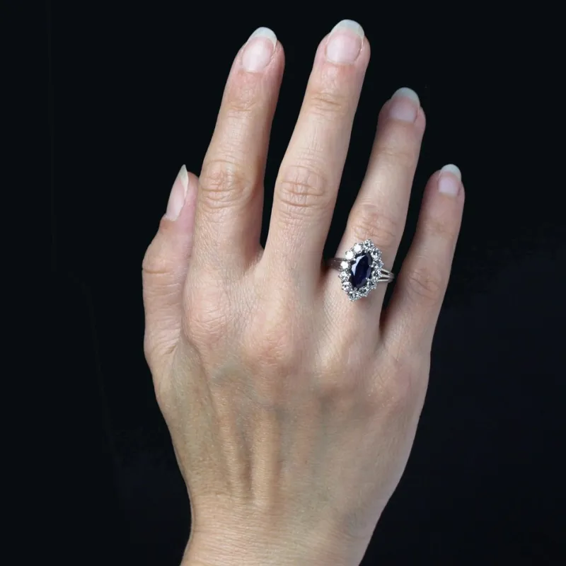 Pamono Sapphire and Diamonds Ring in 18 Karat White Gold, 1970s> Rings
