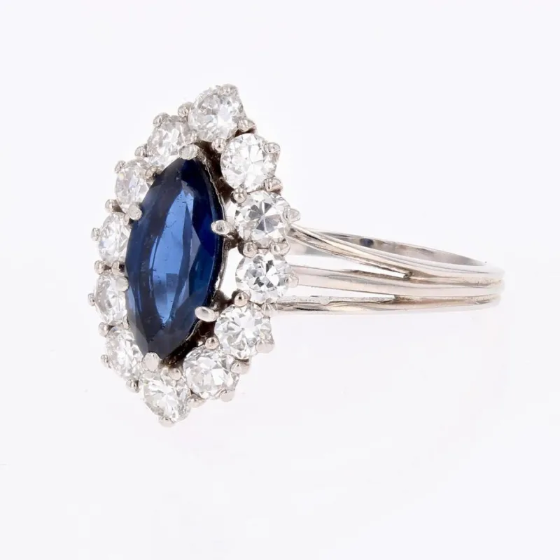 Pamono Sapphire and Diamonds Ring in 18 Karat White Gold, 1970s> Rings