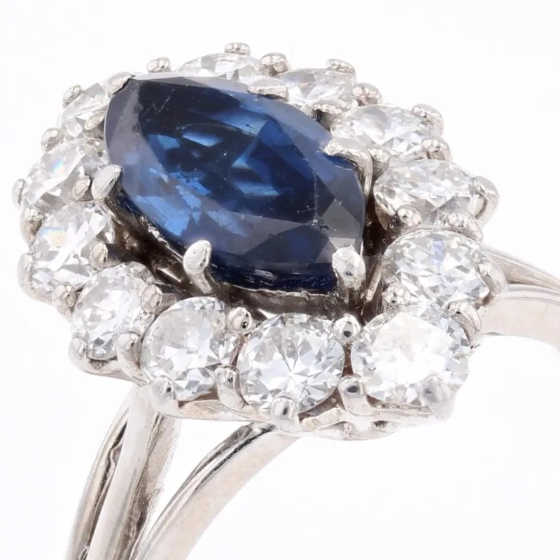 Pamono Sapphire and Diamonds Ring in 18 Karat White Gold, 1970s> Rings