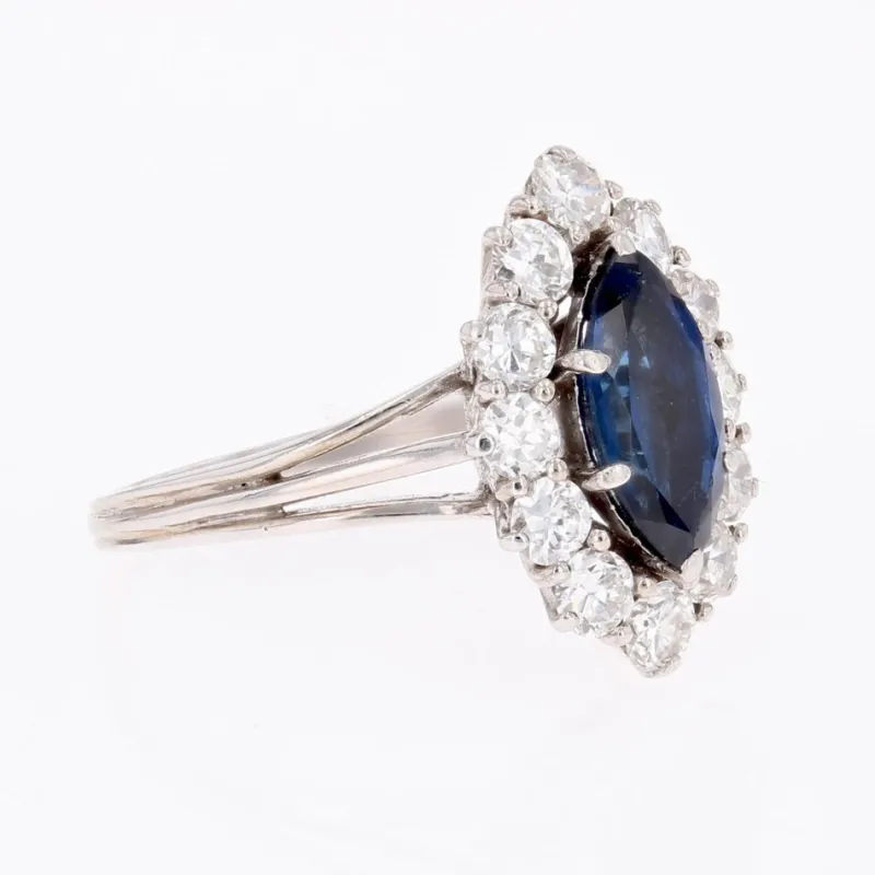 Pamono Sapphire and Diamonds Ring in 18 Karat White Gold, 1970s> Rings