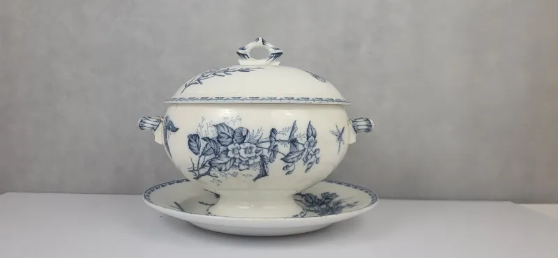 Pamono Sarreguemines Earthenware Soup Tureen, 1890s> Serving Dishes