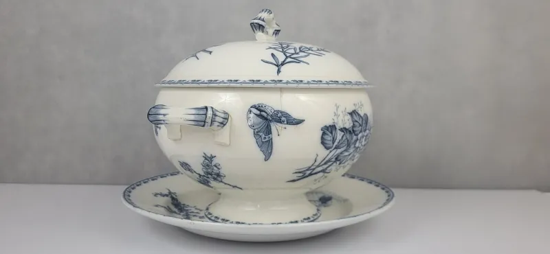 Pamono Sarreguemines Earthenware Soup Tureen, 1890s> Serving Dishes
