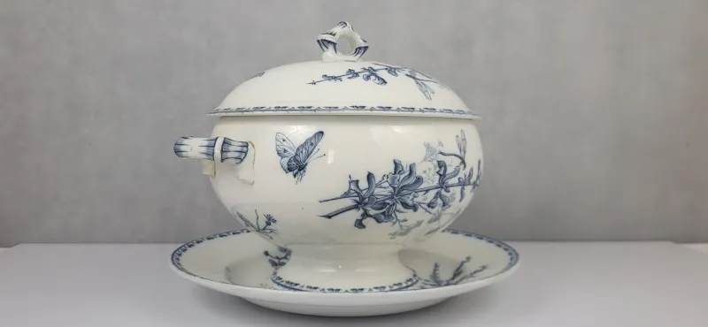 Pamono Sarreguemines Earthenware Soup Tureen, 1890s> Serving Dishes