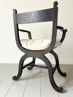 Pamono Savanarola Chair with Hand-Carved Detail and X Frame, Italy, 19th Century><noscript><img width=