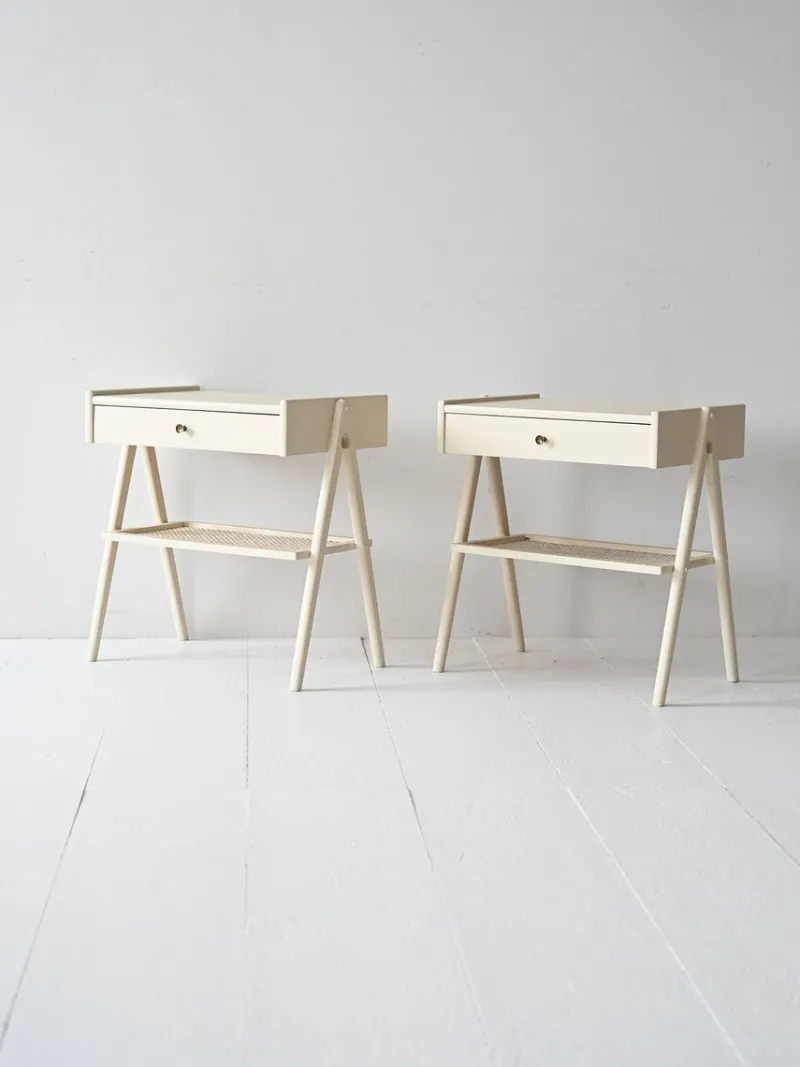 Pamono Scandinavian Bedside Tables with Vienna Straw Shelf, 1960s, Set of 2> Nightstands