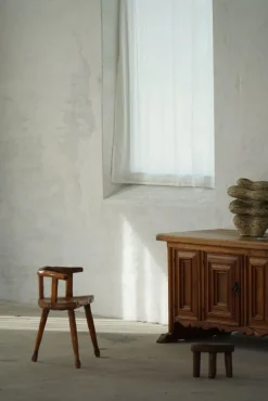 Pamono Scandinavian Folk Art 3-Legged Chair in Pine, 1920s> Side Chairs & Dining Chairs