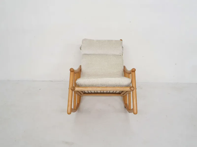 Pamono Scandinavian Modern Birch Spindle Rocking Lounge Chair, 1960s> Rocking Chairs