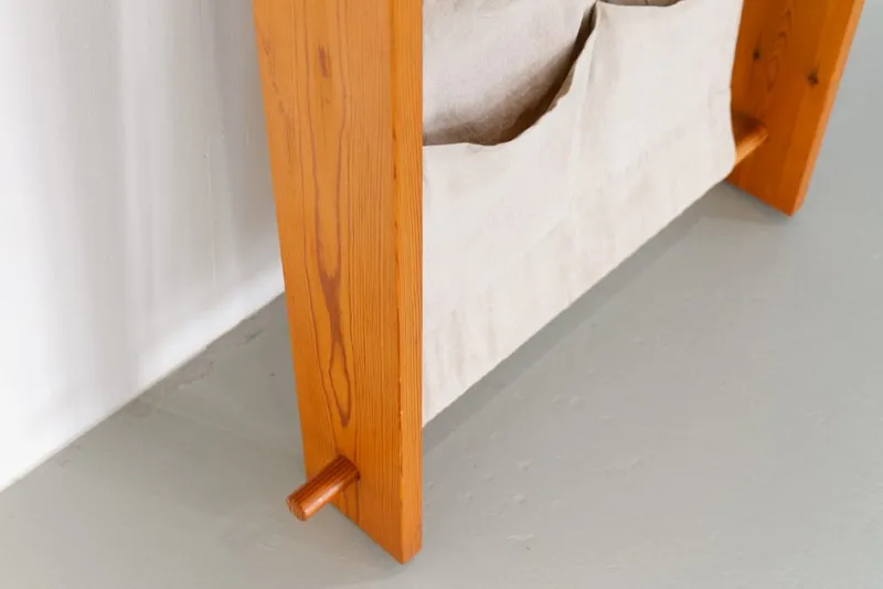 Pamono Scandinavian Modern Pine and Canvas Magazine Rack, 1970s> Magazine Racks