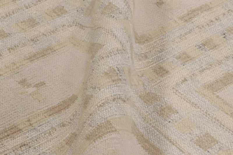 Discount Pamono Scandinavian Style Rug in Silk from R&K Principal Jahanshah Nazmiyal