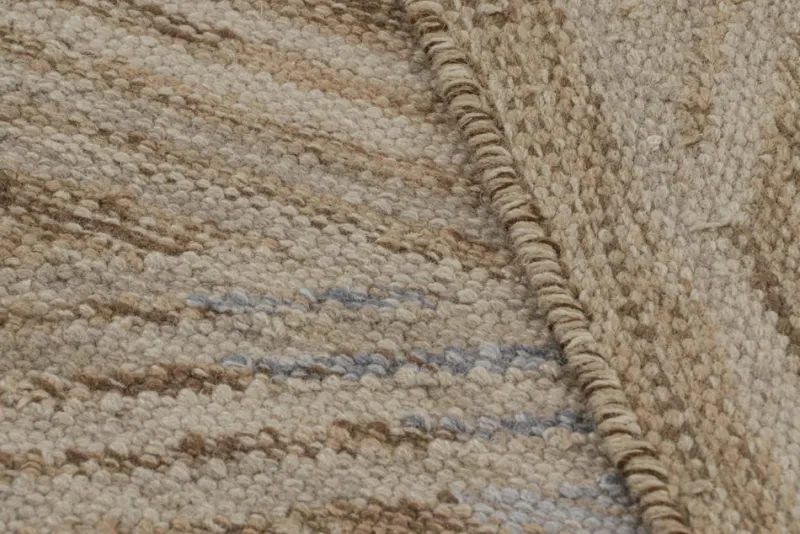 Online Pamono Scandinavian Style Rug in Geometric Patterns from R&K Principal Jahanshah Nazmiyal