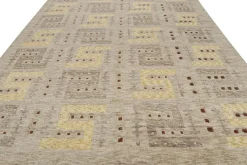 Best Pamono Scandinavian Style Rug with Geometric Patterns from R&K Principal Jahanshah Nazmiyal