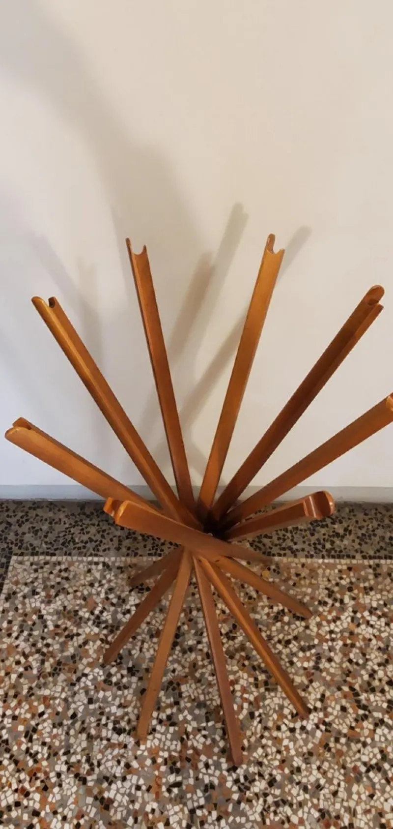 Pamono Sciangai Clothes Hanger by Zanotta> Racks, Hooks & Valets