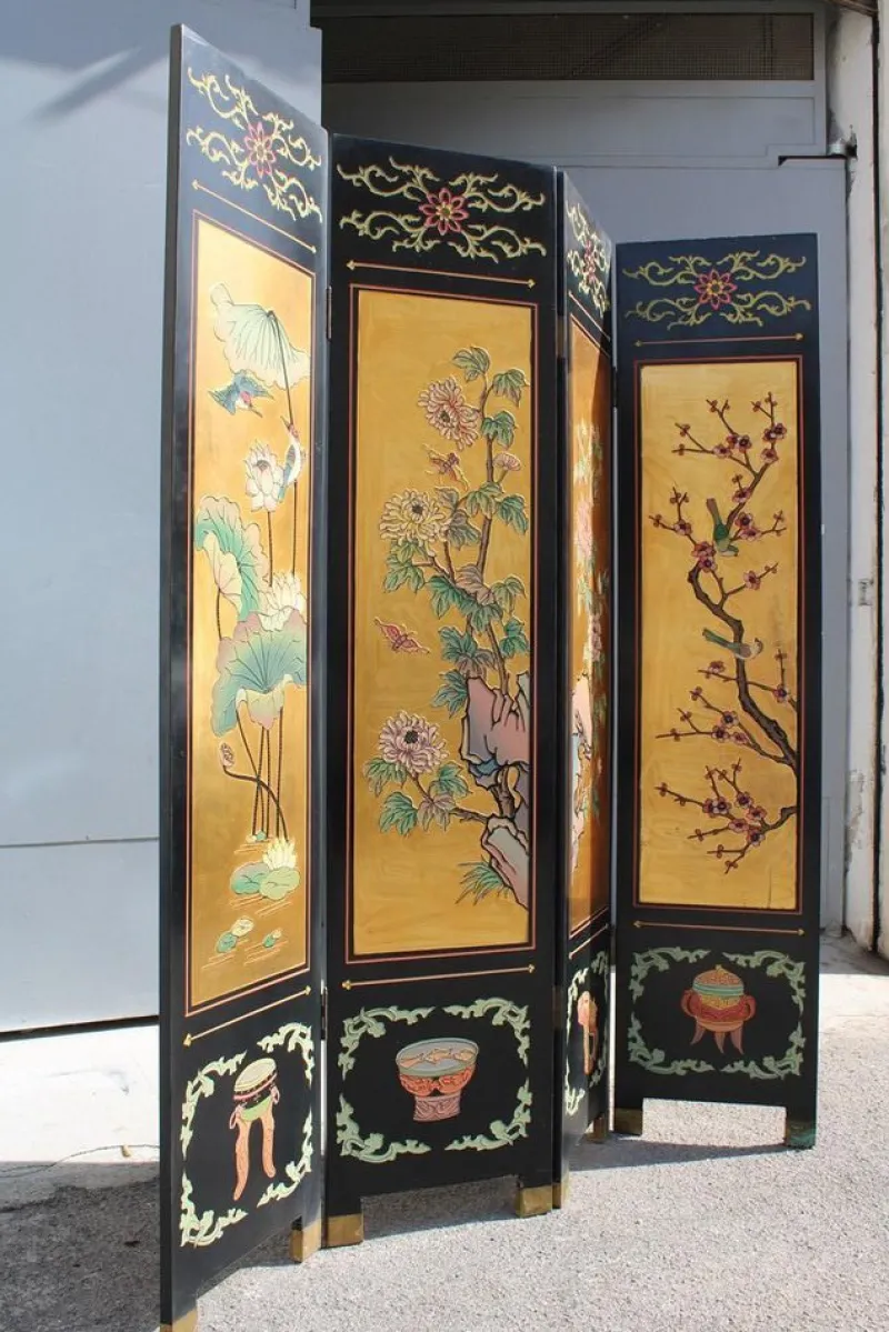 Pamono Screen in Chinese Lacquer with Enamel and Lotus Flower Decorations, 1950s> Room Dividers & Screens