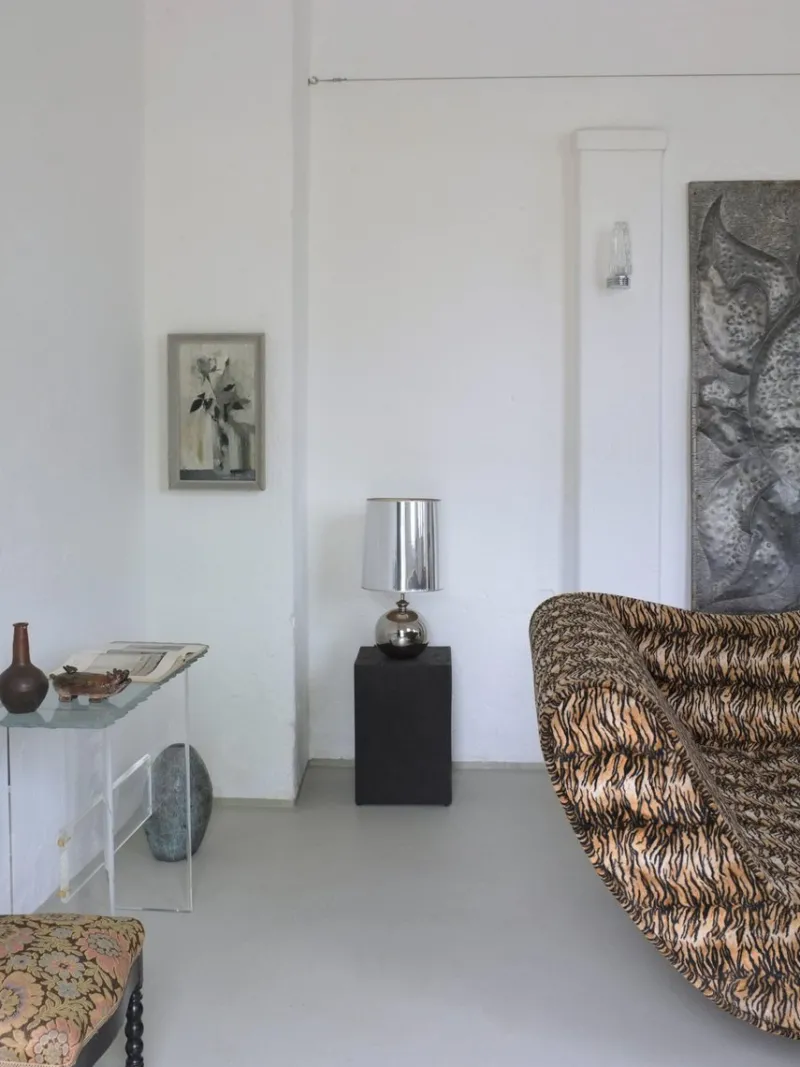 Clearance Pamono Sculptural Glass and Acrylic Glass Console Table, Italy, 1980s