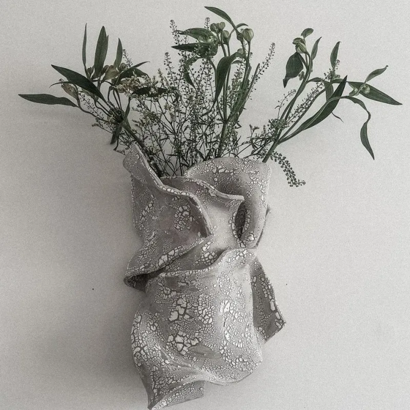 Pamono Sculptural Wall Vase Ii by Alexandra Madirazza> Wall Decor