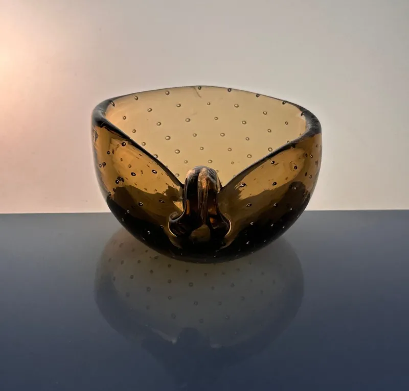 Pamono Seashell-Shaped Bullicante Murano Glass Bowl attributed to Archimede Seguso for Seguso Vetri d'Arte, Italy, 1960s> Bowls