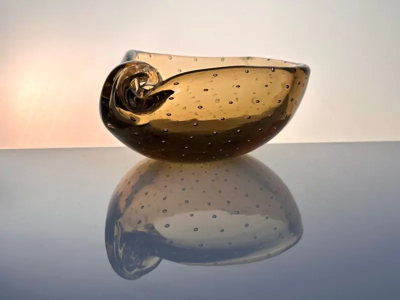 Pamono Seashell-Shaped Bullicante Murano Glass Bowl attributed to Archimede Seguso for Seguso Vetri d'Arte, Italy, 1960s> Bowls