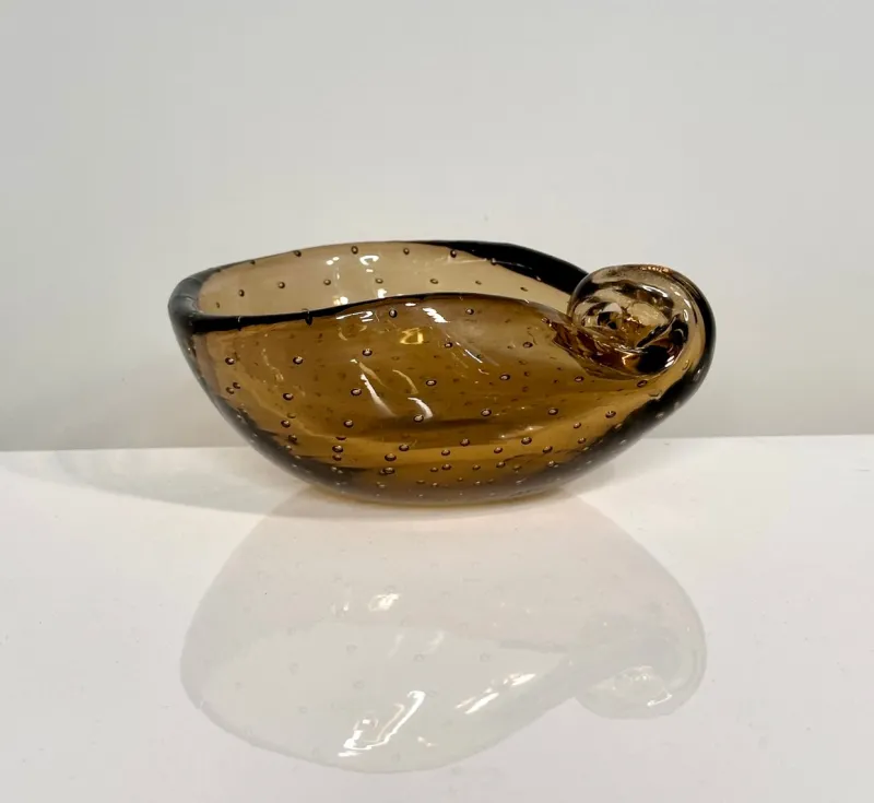 Pamono Seashell-Shaped Bullicante Murano Glass Bowl attributed to Archimede Seguso for Seguso Vetri d'Arte, Italy, 1960s> Bowls