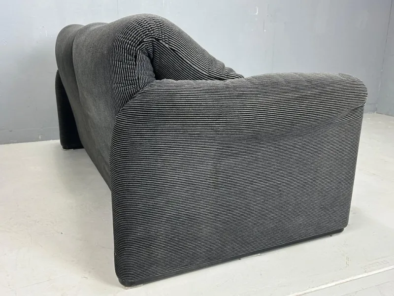Pamono 2-Seater Sofa and Lounge Chair for Cassina attributed to Vico Magistretti for Cassina, 1970s, Set of 2> Living Room Sets