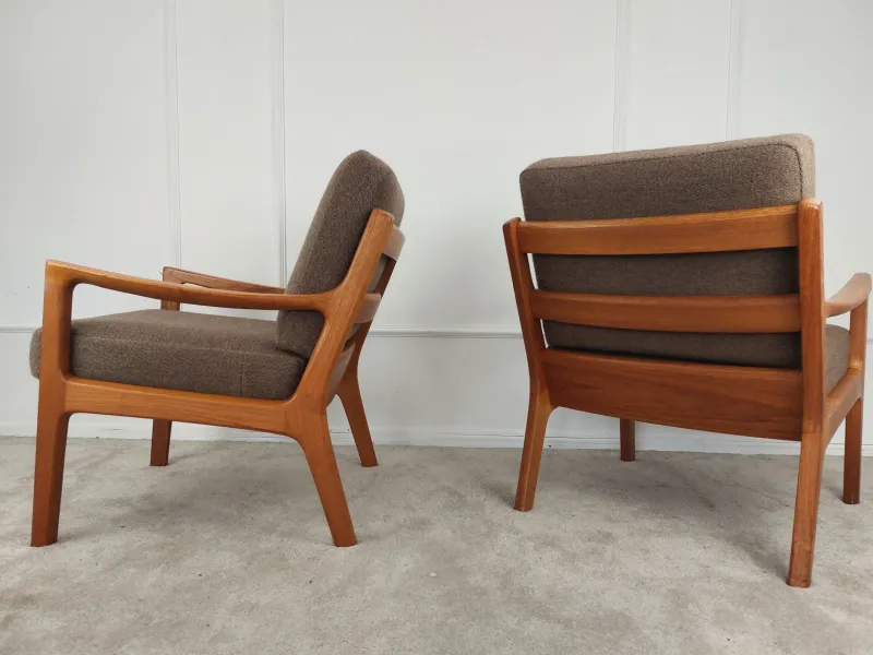 Hot Pamono Senator Three-Seater and Two-Armchair Set by Ole Wanscher for Poul Jeppesens, 1970s, Set of 3
