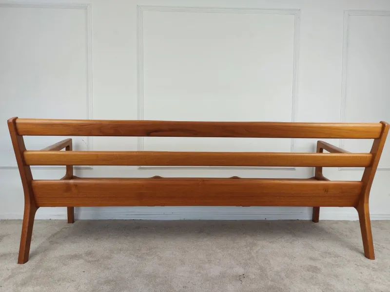 Hot Pamono Senator Three-Seater and Two-Armchair Set by Ole Wanscher for Poul Jeppesens, 1970s, Set of 3