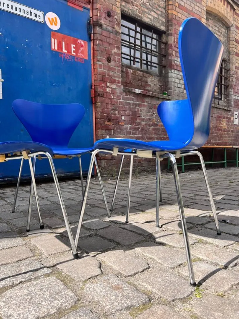 Pamono Series 7 Chairs in Royal Blue by Arne Jacobsen for Fritz Hansen, Set of 4> Side Chairs & Dining Chairs