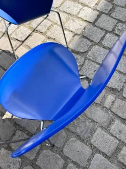 Pamono Series 7 Chairs in Royal Blue by Arne Jacobsen for Fritz Hansen, Set of 4><noscript><img width=
