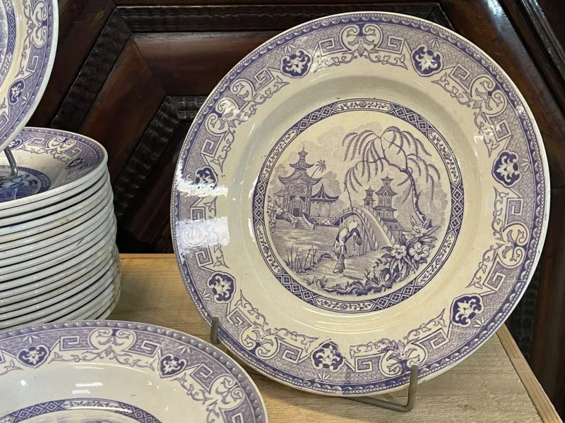 Pamono Service from Yeddo Sarreguemines, Early 20th Century, Set of 67> Dinner Plates & Bowls