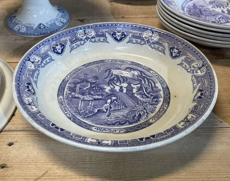 Pamono Service from Yeddo Sarreguemines, Early 20th Century, Set of 67> Dinner Plates & Bowls