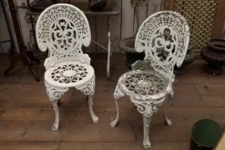 Pamono Set of Cast Aluminium Garden Chairs with Original Paint> Garden Seating