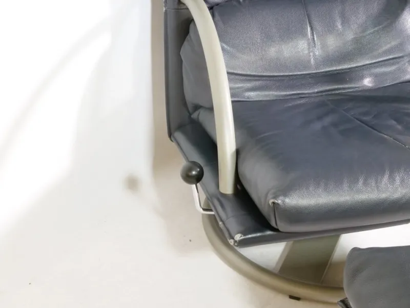 Pamono Set of Leather BMP 418 Swivel Chair and Ottoman from Rolf Benz, 1980s> Office Chairs