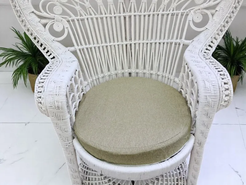 Sale Pamono Set of Mid-Century White Rattan & Wicker Peacock Chair and Ottoman, 1970s