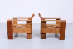Pamono Set of Pine Crate Wood Children's Chairs in the style of Gerrit Rietveld, 1980s><noscript><img width=