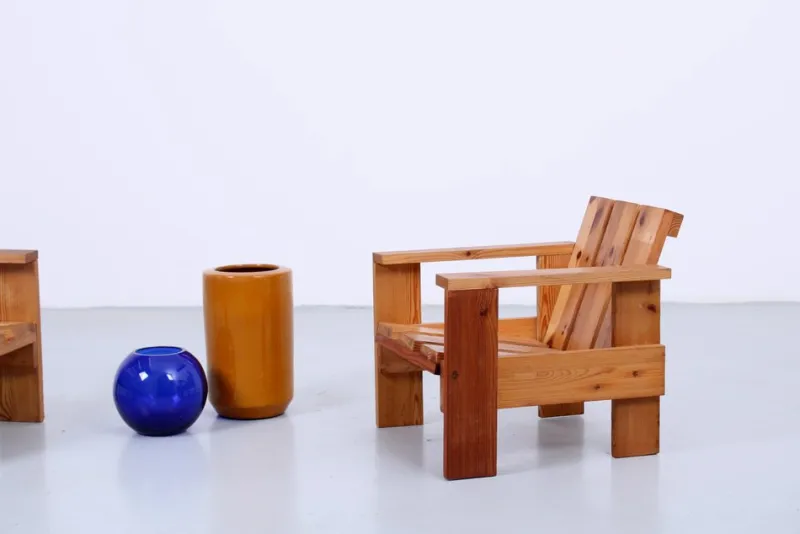 Pamono Set of Pine Crate Wood Children's Chairs in the style of Gerrit Rietveld, 1980s> Children's Chairs