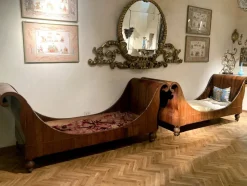 Pamono Set of 19th Century Italian Empire Flamed Walnut Sleigh Beds or Daybeds><noscript><img width=