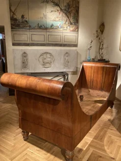 Pamono Set of 19th Century Italian Empire Flamed Walnut Sleigh Beds or Daybeds><noscript><img width=