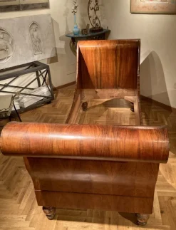 Pamono Set of 19th Century Italian Empire Flamed Walnut Sleigh Beds or Daybeds><noscript><img width=