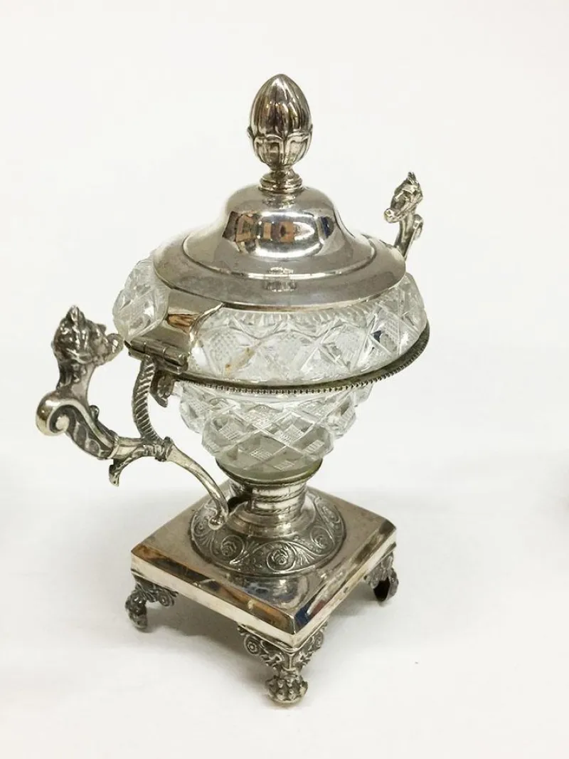 Pamono Silver & Crystal Serving Set with 2 Small Candy Dishes and 2 Salt Cellars, Set of 4> Salt & Pepper Shakers