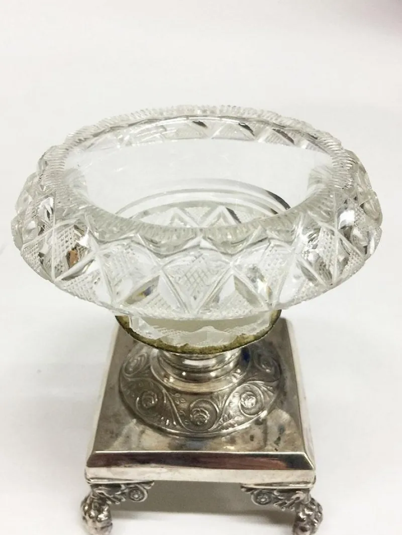 Pamono Silver & Crystal Serving Set with 2 Small Candy Dishes and 2 Salt Cellars, Set of 4> Salt & Pepper Shakers