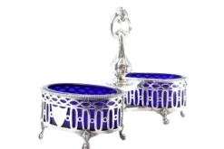Best Pamono Silver and Blue Glass Salt and Pepper Shakers with Cut-Outs and Claw-Shaped Feet, Set of 3