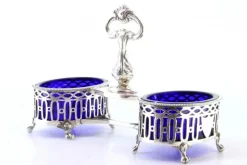 Pamono Silver and Blue Glass Salt and Pepper Shakers with Cut-Outs and Claw-Shaped Feet, Set of 3><noscript><img width=