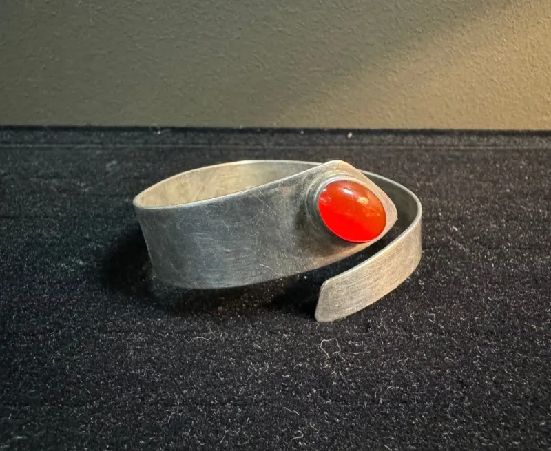 Pamono Silver and Carnelian Bracelet, 1970s> Bracelets