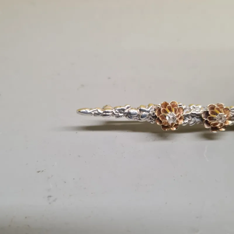 Pamono Silver Brochette with Gold Rosettes and Diamonds, 1900s> Brooches