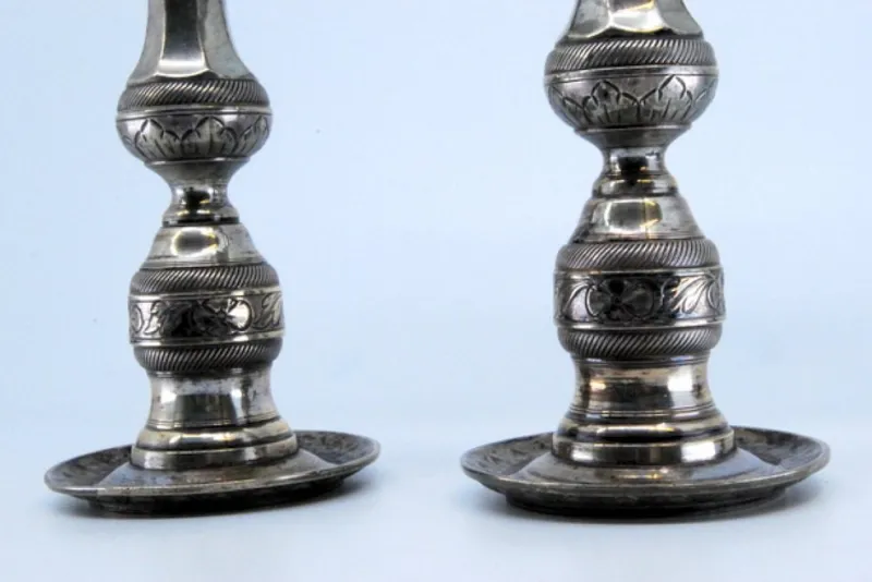 Pamono Silver Candlesticks with Turned and Embossed Shafts, Set of 2> Candleholders