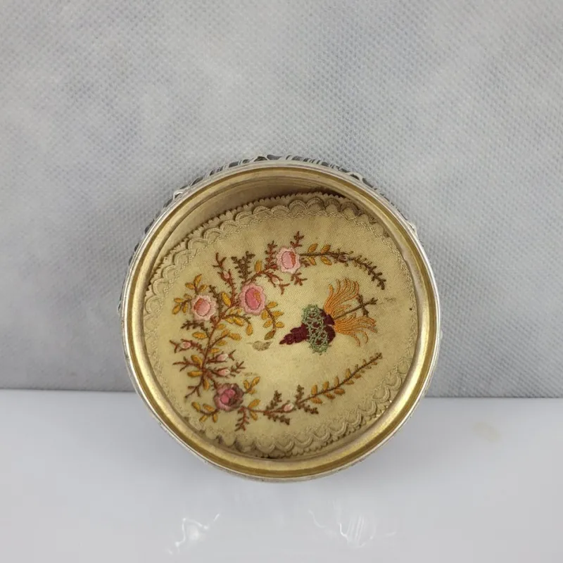Pamono Silver Candy Box with Minerva Hallmark, 1890s> Trunks Crates & Baskets