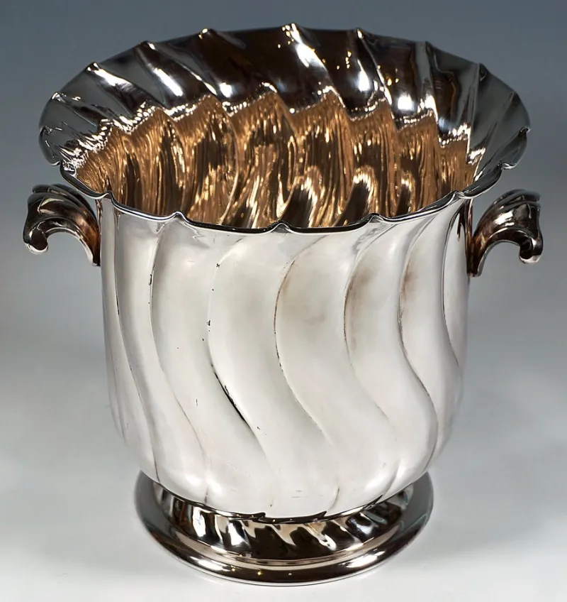 Pamono Silver Champagne Wine Cooler with Curved Folds, Firenze, Italy, Late 20th Century