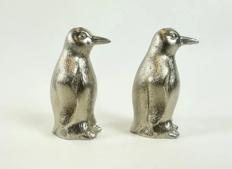 Pamono Silver Plated Salt and Pepper Penguins, 1970s, Set of 2> Salt & Pepper Shakers