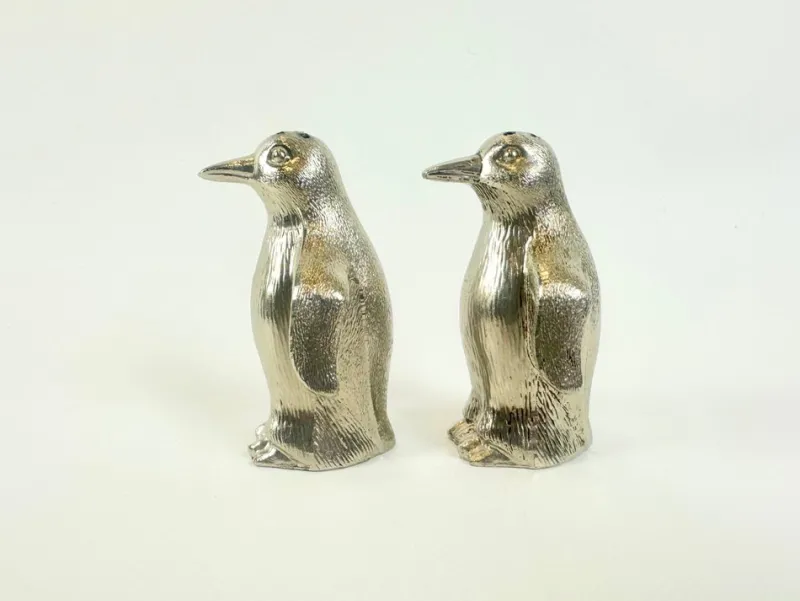 Pamono Silver Plated Salt and Pepper Penguins, 1970s, Set of 2> Salt & Pepper Shakers